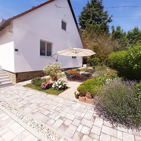Apartman Nikol Apartment *